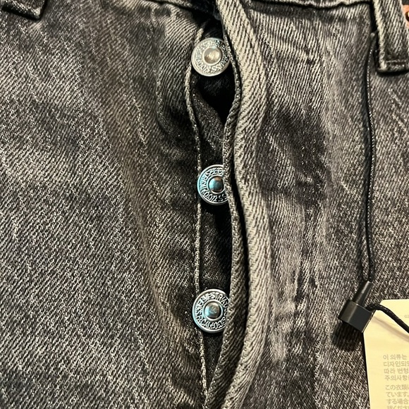 NWT Women’s Faded Black Button-fly No Rips LEVI’S Ribcage Straight Ankle Pants - Picture 9 of 11